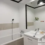 Millennium Awangarda Grey Apartment *