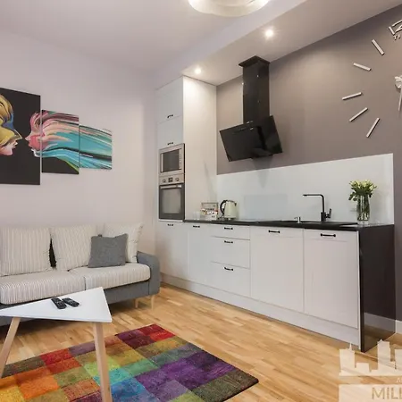 Millennium Awangarda Grey Apartment