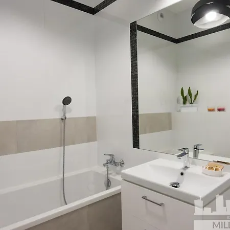 Millennium Awangarda Grey Apartment *