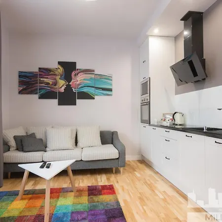 Millennium Awangarda Grey Apartment *